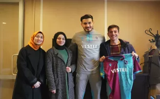 Trabzonspor için soğukta bekledi muradına erdi!