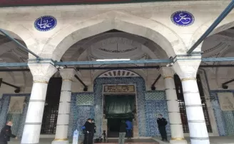 Rüstempaşa Camisi 4 yıl sonra ibadete açıldı
