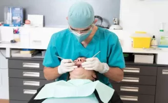 Sağlık Bakanı Koca diş hekimlerinin gününü kutladı
