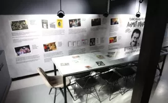 Şair Ahmet Erhan, doğum gününde Nilüfer’de özel sergiyle anıldı