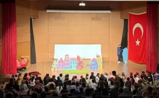 Sakarya’da çocuklar şenlikte gönüllerince eğlendi