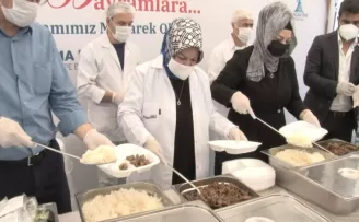 Sancaktepe’de kurban kesim alanında kavurma ziyafeti

