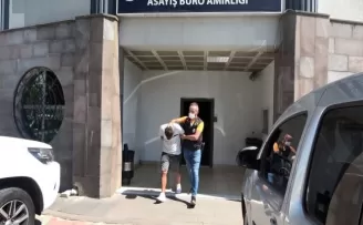 Sancaktepe’de yakalanan uyuşturucu tacirleri adliyeye sevk edildi
