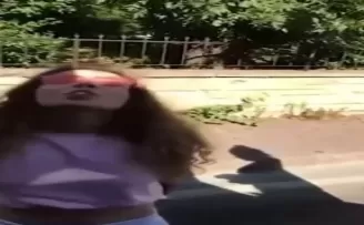 Şarkıcı Irmak Arıcı’nın tartıştığı sürücüye tükürdüğü anlar kamerada
