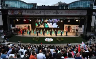 Savaş halindeki iki ülke Ukrayna Ve Rusya, Esenyurt’tan barış güvercini uçurdu
