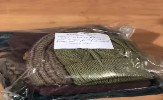 Şehit oğlunun gözü gibi sakladığı eşyalarını depremzedelere gönderdi
