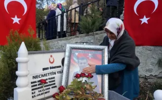 Şehit Öğretmen Necmettin Yılmaz kabri başında anıldı

