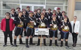 Selçuk Efes Sanat Halk Oyunları ekibi üçüncü oldu