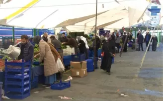 Semt pazarlarında Ramazan öncesi alışveriş hareketliliği
