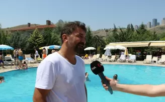 Sıcaktan bunalan Ankaralılar havuzlara akın etti
