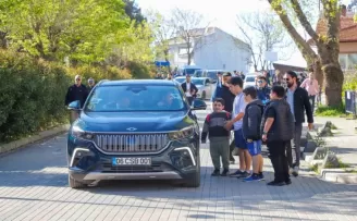 Şile otobanından ilk geçen otomobil “Yerli ve Milli” Toog oldu
