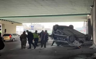 Şişli’de polis aracı takla attı: 2 polis yaralı
