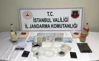 Sıvı uyuşturucuya içecek görüntüsü verdi, jandarmadan kaçamadı