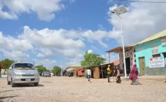 Somali sokakları TİKA’nın desteği ile aydınlanıyor

