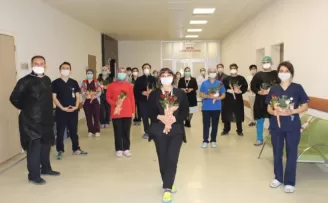 Sosyal mesafeli ‘Hemşireler Günü’ kutlaması
