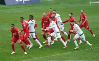 Spor Toto 1. Lig: Ümraniyespor: 4 - Bursaspor: 1
