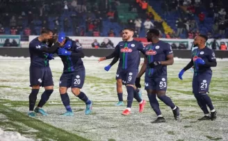Spor Toto Süper Lig: Çaykur Rizespor: 3 - Trabzonspor: 2 (Maç sonucu)