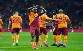 Spor Toto Süper Lig: Galatasaray: 2 - Fatih Karagümrük: 0 (İlk yarı)
