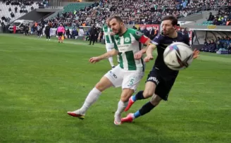 Spor Toto Süper Lig: GZT Giresunspor: 1 - Fenerbahçe: 1 (İlk yarı)
