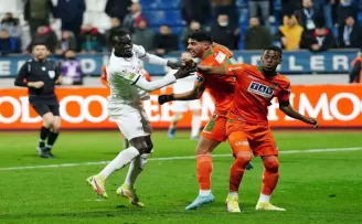 Spor Toto Süper Lig: Kasımpaşa: 2 - Alanyaspor: 2 (Maç sonucu)

