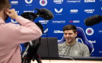 Steven Gerrard: “Maçın favorisi Galatasaray“

