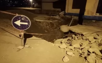 Su şebekesini onarmak için girdiği çukur mezarı oldu
