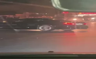 Sultanbeyli’de kırmızı ışıkta drift terörü kamerada
