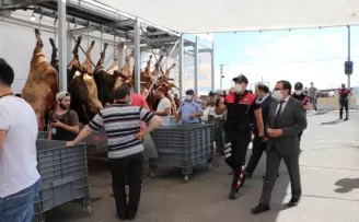 Sultanbeyli’de kurbanlık alanlar denetlendi
