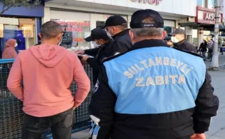 Sultanbeyli’deki meydanlarda drone ile sigara yasağı denetimi

