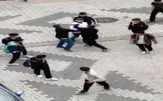 Sultangazi’de öğrenci kavgası
