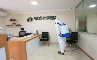 Sultangazi’de sürücü kursları ve araçları dezenfekte edildi
