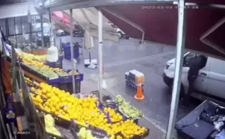 Sultangazi’de telefon hırsızlığı kamerada
