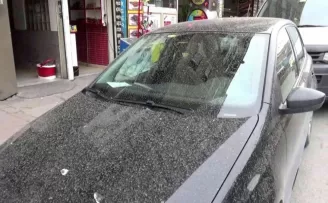 Sultangazi’de yağmur yerine çamur yağdı

