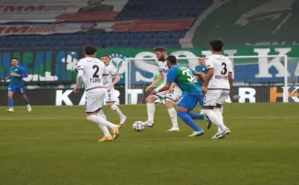 Süper Lig: Ç.Rizespor: 0 - Y. Denizlispor: 1 (İlk yarı)
