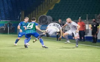 Süper Lig: Çaykur Rizespor: 3 - Yeni Malatyaspor: 0 (İlk yarı)
