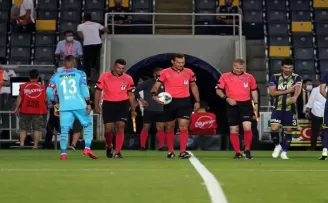 Süper Lig: Fenerbahçe: 1 - Göztepe: 0 (Maç devam ediyor)
