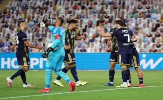 Süper Lig: Fenerbahçe: 2 - Göztepe: 1  (Maç sonucu)
