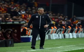 Süper Lig: Galatasaray: 2 - Gençlerbirliği: 0 (İlk yarı)
