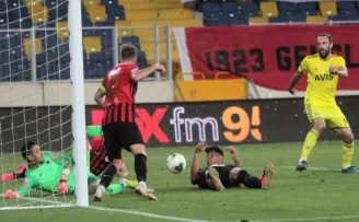 Süper Lig: Gençlerbirliği: 1 - Fenerbahçe: 1 (Maç sonucu)
