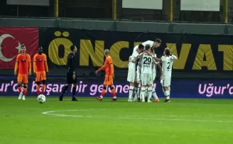 Süper Lig: Karagümrük: 2 - Galatasaray: 1 (Maç sonucu)
