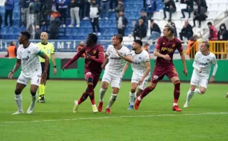 Süper Lig: Kasımpaşa: 0 - Göztepe: 0 (İlk yarı)
