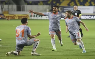 Süper Lig: MKE Ankaragücü: 1 - Medipol Başakşehir FK: 2 (Maç sonucu)
