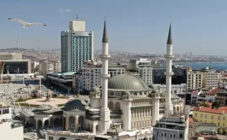 Taksim Camii Ramazan’a hazırlanıyor
