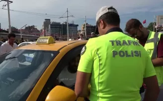 Taksim’de ticari taksi denetimi
