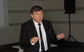 Tanju Çolak: “Forma aşkı bitmiş, para aşkı başlamış“
