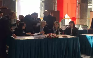 TBMM’de milletvekili kayıtları devam ediyor
