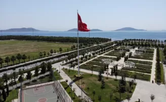 Termometreler 30 dereceyi aştı, İstanbul’da sahiller boş kaldı
