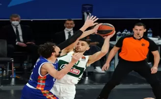 THY Euroleague: Anadolu Efes: 85 - Panathinaikos: 65
