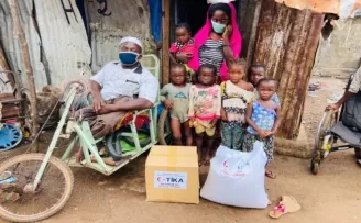 TİKA’dan Gine’de Kovid19’dan etkilenen bin aileye gıda yardımı
