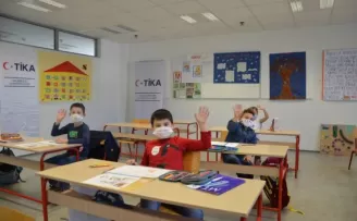 TİKA’dan Karadağ’da bilgisayarlı eğitime destek
